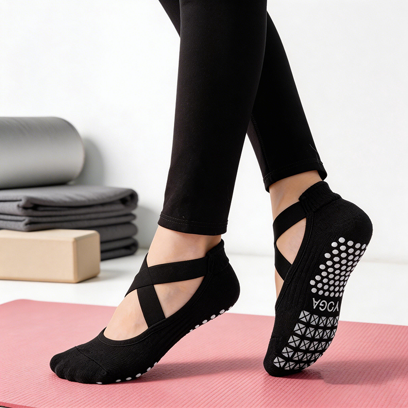 Grip Sock Yoga - جوارب يوجا نسائية غير قابلة للانزلاق