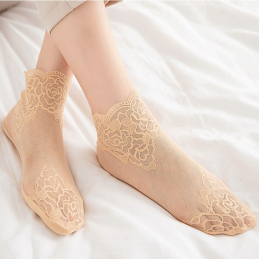 جوارب نسائية رقيقة من الدانتيل - مراجعة Invisibility Sock Loafer وسعره