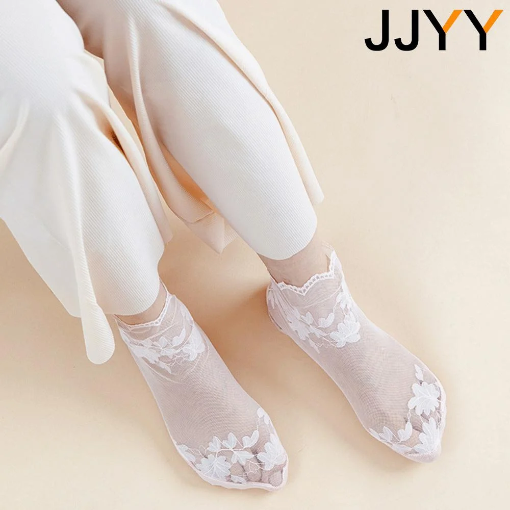 جوارب نسائية غير مرئية من القط - مراجعة Invisibility Sock Loafer وسعره