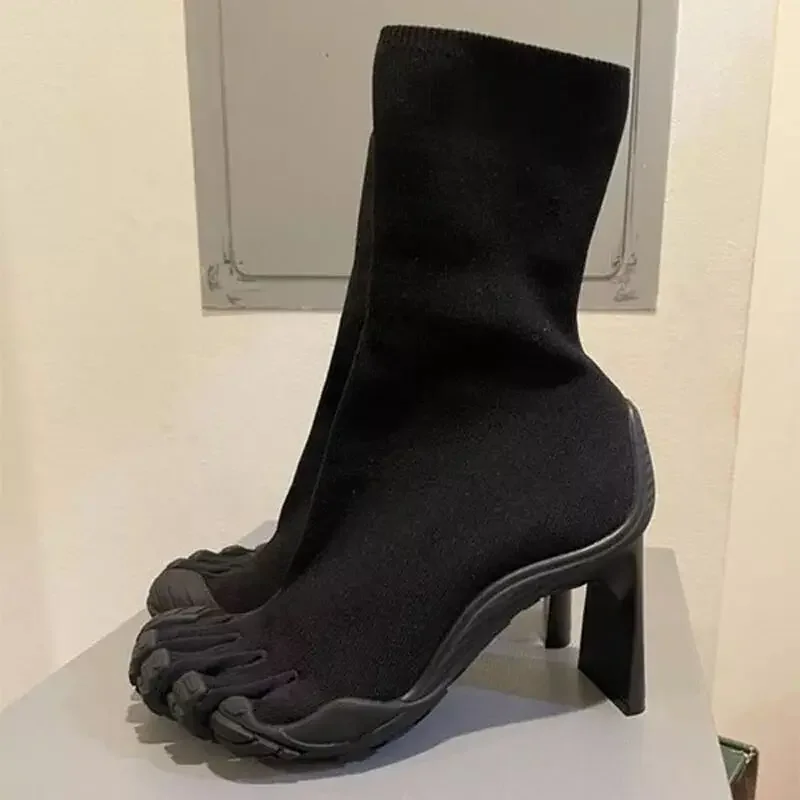 خمسة أصابع تو رواية الموضة الن - مراجعة Toe Sock Split وسعره