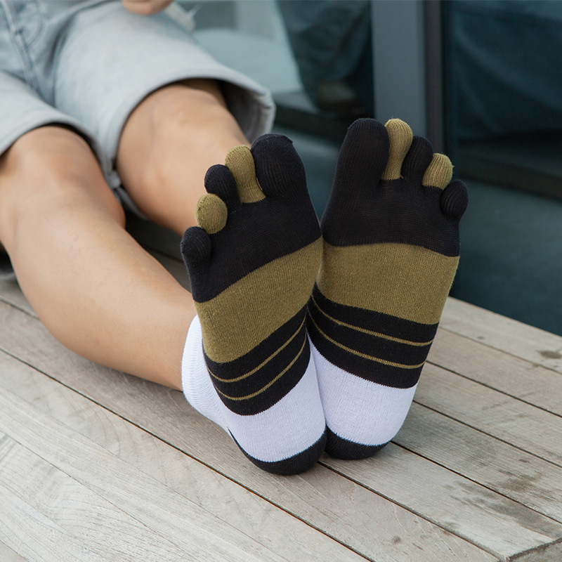 1/5 أزواج من الجوارب الرجالية  - مراجعة Toe Sock Split وسعره